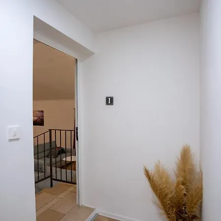 Apartment Grguric *