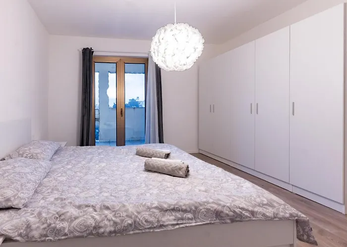 Grguric Apartman Palit