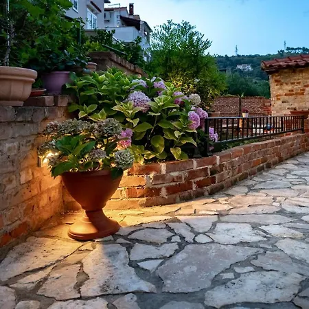 Grguric Apartman Palit