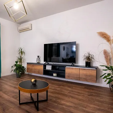 Grguric Apartman Palit